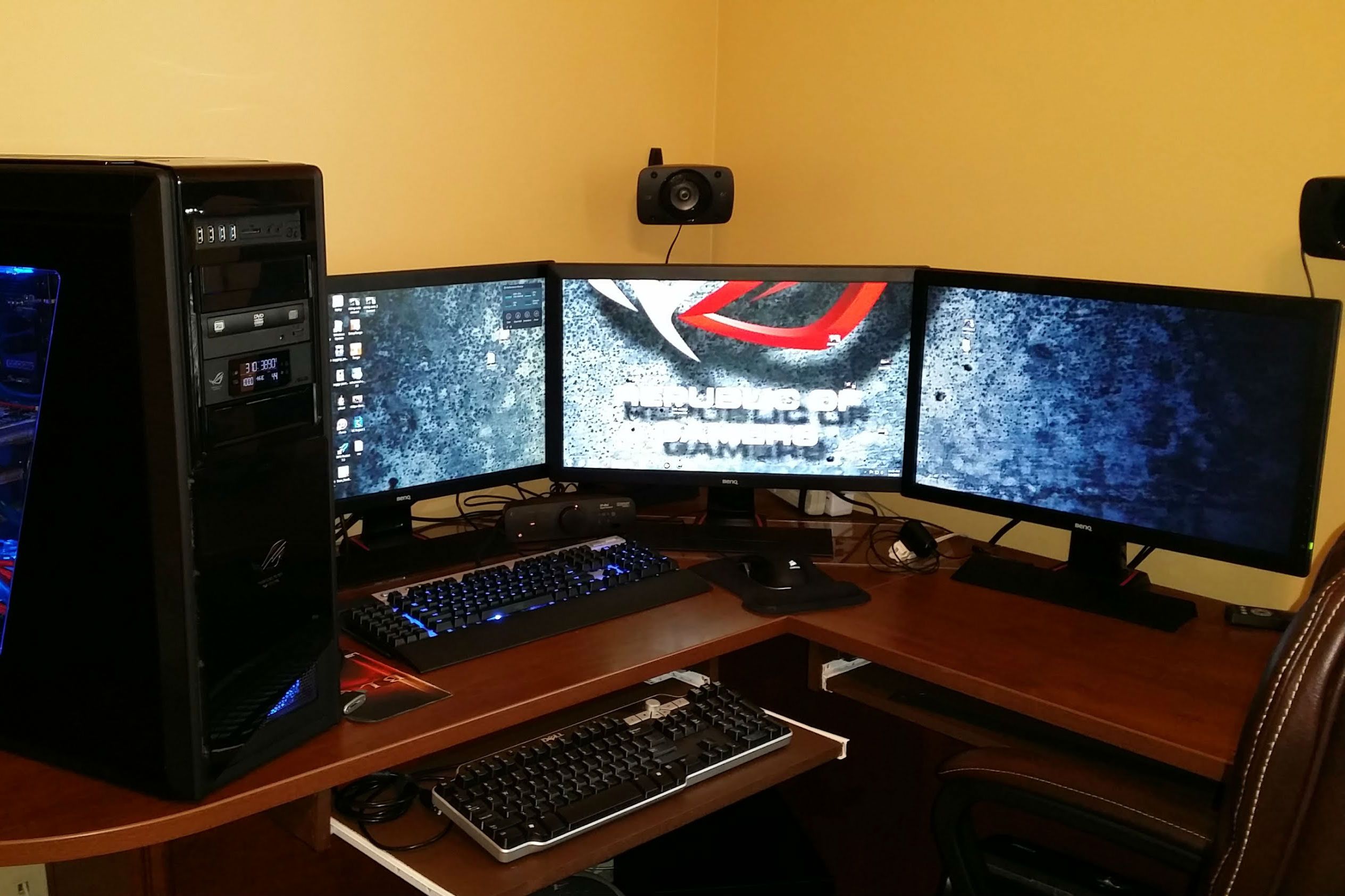 How to set up a dual monitor system for your computer