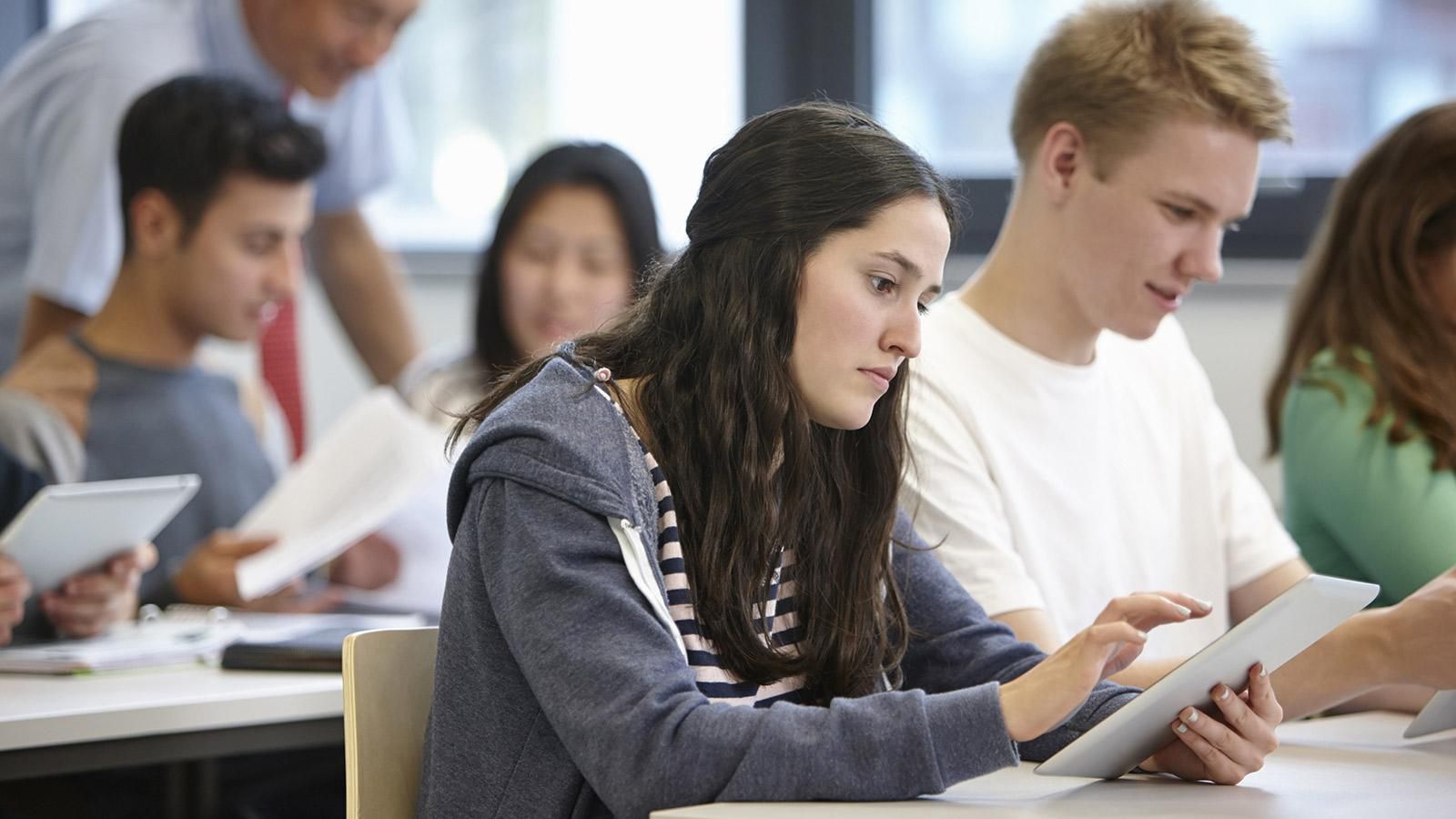 Smartphone-based remote learning tools
